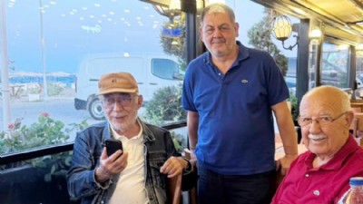 Usta Oyuncu Şener Şen Tatil İçin Assos’ta