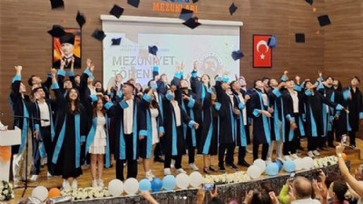 Tacettin Aslan Mesleki ve Teknik Anadolu Lisesi’nde Mezuniyet Coşkusu