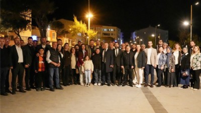 Eceabat’ta AK Parti’ye Yeni Katılımlar: Meclis Üyeleri Saf Değiştirdi