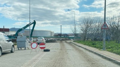 Kepez Çayı’nda Taşkın Sonrası Köprü Kapatıldı, Vatandaş Mağdur