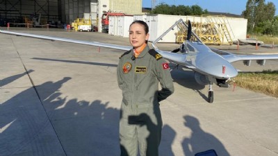 Deniz Kuvvetleri bünyesinde tek kadın İHA pilotu (TIKLA İZLE)