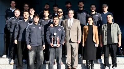 ÇOMÜ’lü Sporcular Dalyancı ile Bir Araya Geldi