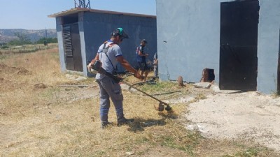 Bozcaada Belediyesi’nden Su Kuyularına ve Trafo Alanlarına Bakım Çalışması
