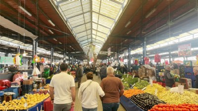 Pazarda Bamya 200 Lira, Avokadonun Tanesi 100 Lira