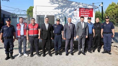 Vali Toraman, Ayvacık’taki Göç İdaresi Merkezlerini Ziyaret Etti