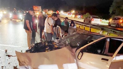 Ezine-Çanakkale Yolunda Kaza