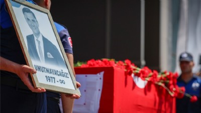 Ferdi Zeyrek Son Yolculuğuna Uğurlandı 