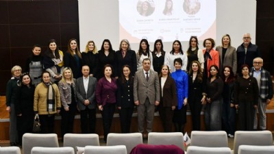 Çanakkale Seramiğinde 'Kadının İzi Söyleşisi' ÇTSO’da Düzenlendi