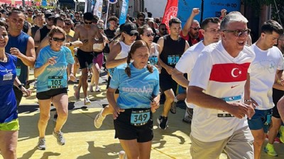 Bozcaada Yarı Maratonu Yıllar Sonra Yeniden Coşkuyla Koşuldu
