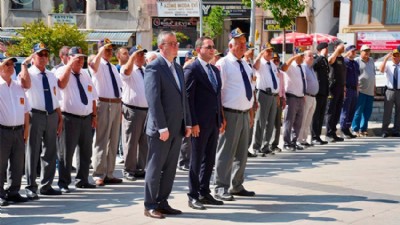Biga'da Kıbrıs Barış Harekâtı'nın 52. Yıl Dönümü Törenle Anıldı