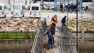 Kocabaş Çayı’nda Taşkın Sonrası Temizlik Çalışmaları Sürüyor