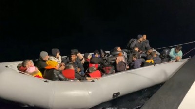 Ayvacık açıklarında 29 kaçak göçmen yakalandı  