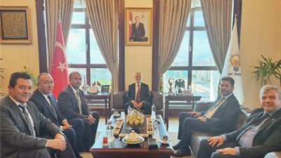 AK Parti Çanakkale Teşkilatında 5 İlçe Başkanı İstifa Etti