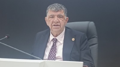 Hem Önseçimi Hem Meclisi Kazandı