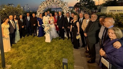 Başkan Erkek, Dehmen ve Öngen Çiftinin Nikahını Kıydı