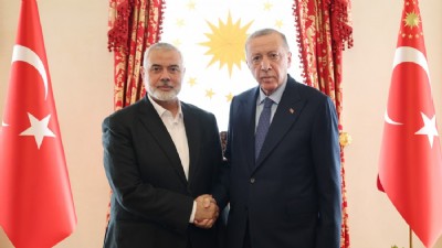 Cumhurbaşkanı Erdoğan, Dolmabahçe’de Hamas Siyasi Büro Başkanı Haniye’yi kabul etti