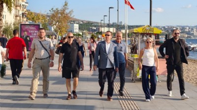 İYİ Parti Çanakkale Teşkilatı Yeni Kordon’da Vatandaşlarla Buluştu