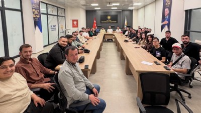 AK Parti Gençlik Kollarında İstişare ve Kutlama