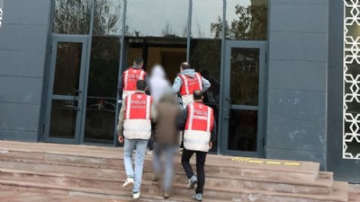 Kuyumcuya Hırsızlık Girişimi: 2 Şüpheli Tutuklandı