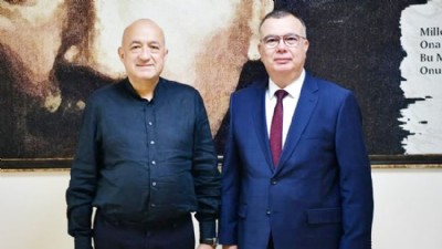 Siyasette Nezaket ve İletişim Vurgusu