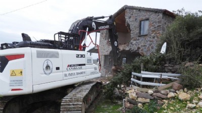 Kaçak Yapılaşmaya Geçit Yok, 31 Yapı Yıkıldı