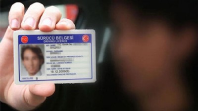 Eski Tip Sürücü Belgeleri 31 Ekim 2025’e Kadar Geçerli Olacak