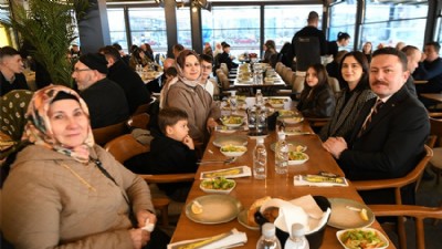 Lapseki Kaymakamı Ekinci Şehit Aileleri ve Gazilerle İftar Sofrasında Buluştu