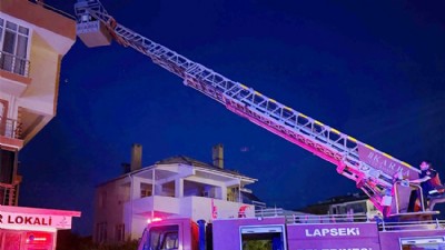 Lapseki'de Meydana Gelen Yangın Kısa Sürede Söndürüldü