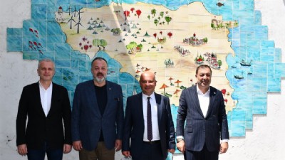 Çanakkale Ticaret ve Sanayi Odası'ndan Bozcaada Belediye Başkanı Yahya Göztepe'ye Destek Ziyareti