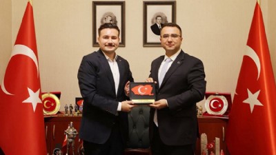 Gökçeada ve Bozcaada'dan Ortak Projeler İçin Güç Birliği