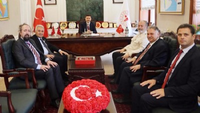 İstanbul Üniversitesi Dekanlarından Gökçeada'ya Proje Ziyareti