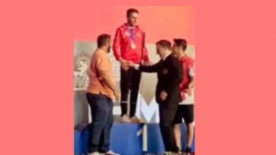 Çanakkaleli Akın Arda Kekeç’ten Muaythai Dünya Şampiyonluğu