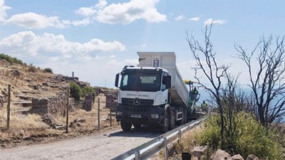 Assos Antik Liman Yolu’nda Asfalt Çalışmaları Başladı
