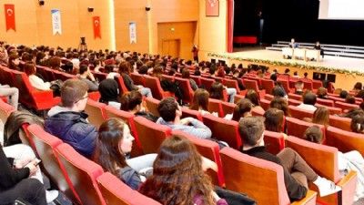 ÇOMÜ Bilim İletişimi Ofisi’nden “Deprem Gerçeğiyle Yüzleşmek” Paneli