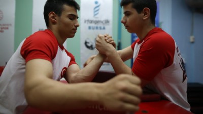 Avrupa’nın bileğini büken ikizler dünya şampiyonluğuna hazırlanıyor