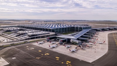 Avrupa'nın en yoğun havalimanı oldu