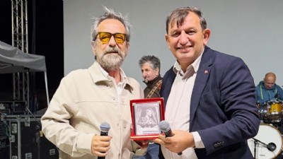 Gökçeada’nın Kurtuluşu Feridun Düzağaç Konseriyle Kutlandı