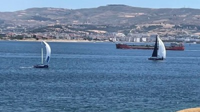 Çanakkale Rüzgarı 32 Teknenin Yelkenlerini Doldurdu